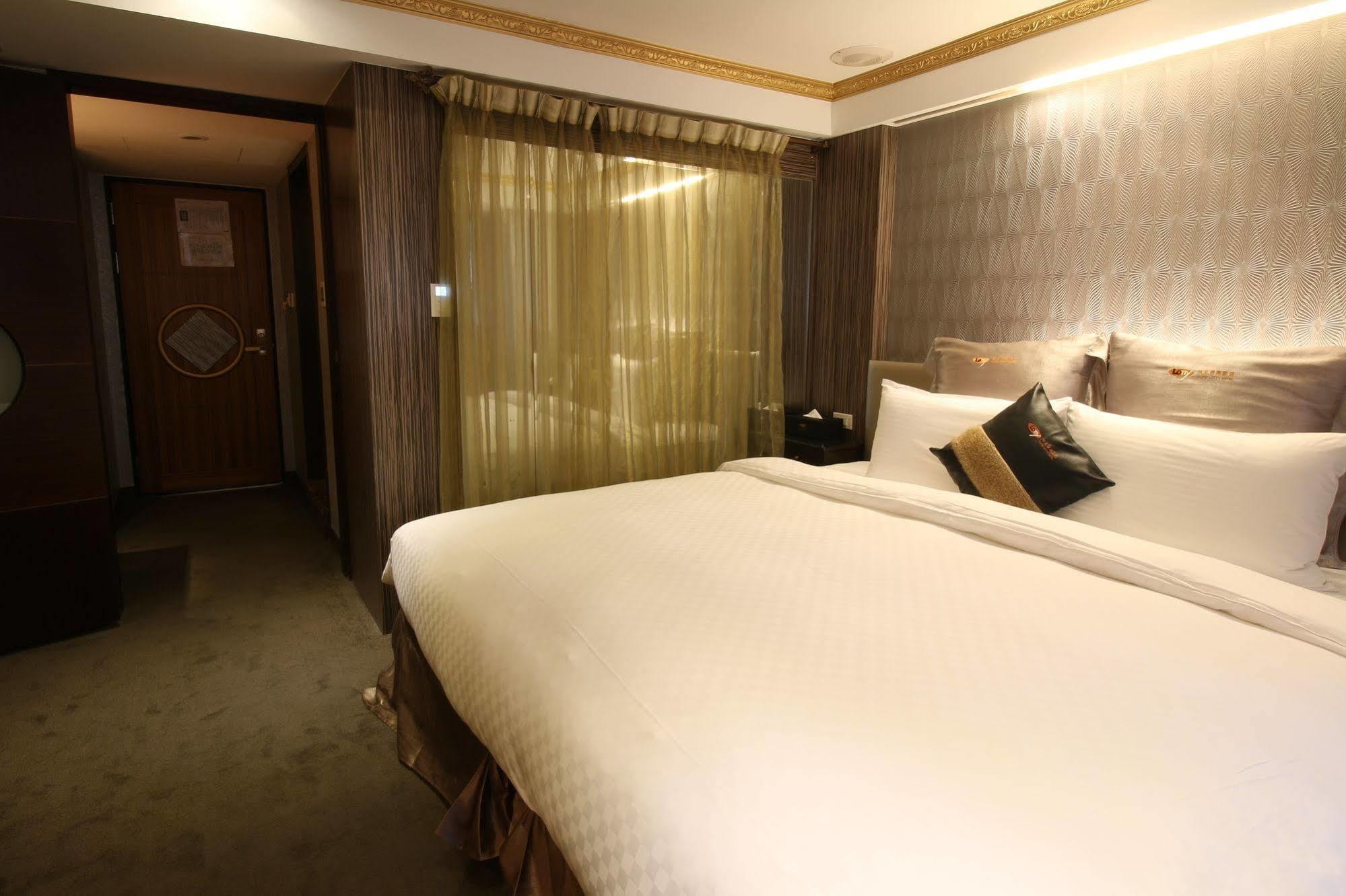 Hotel Lotty 3*