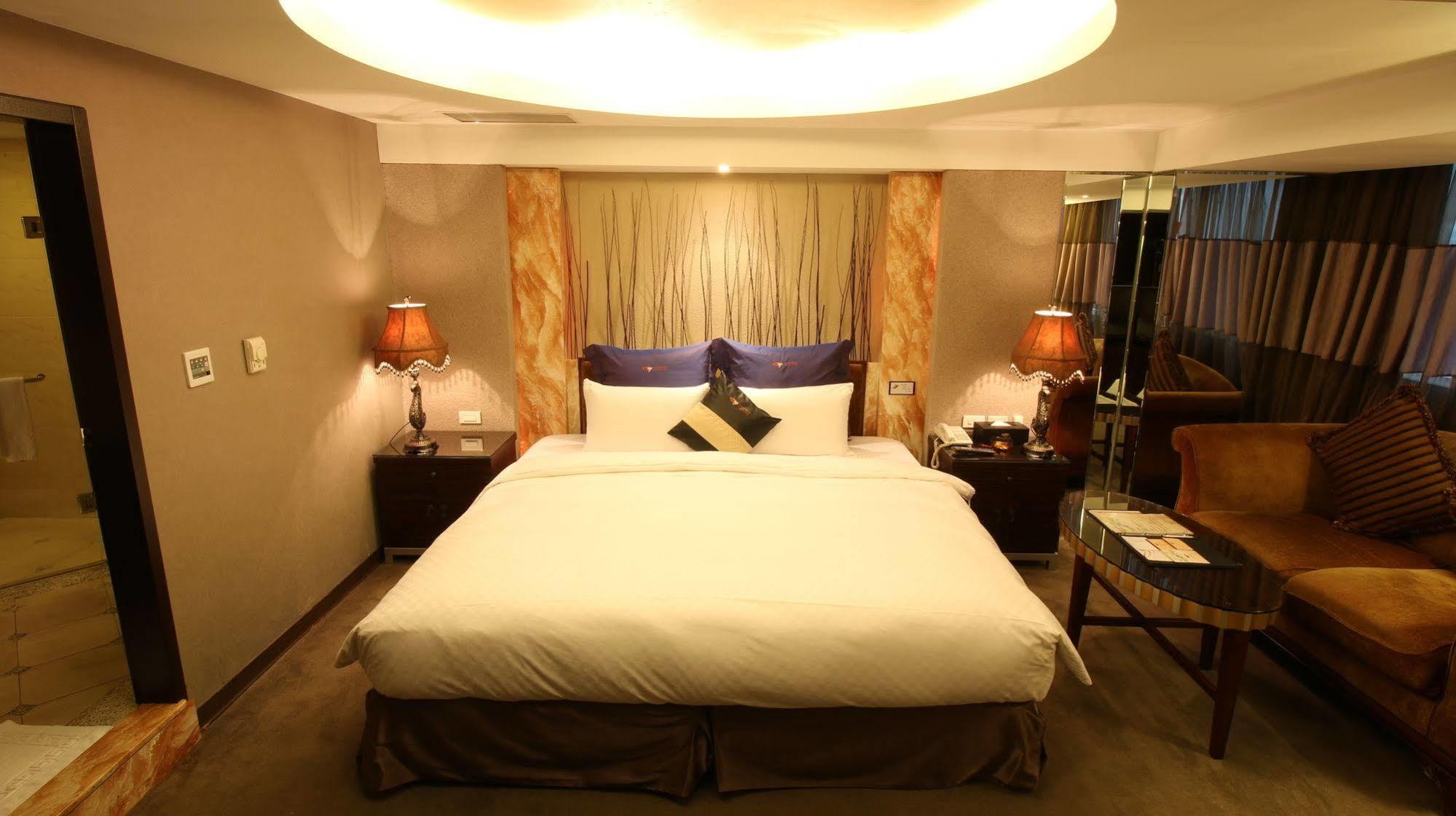 Hotel Lotty 3*