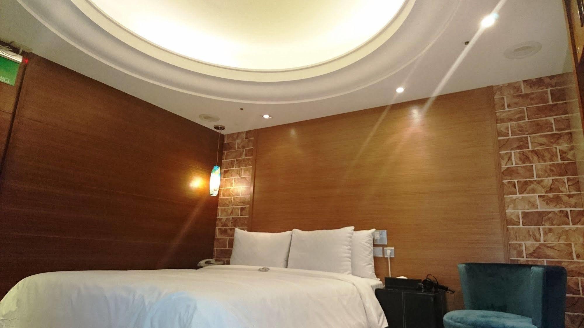 Burgary Hotel 3*