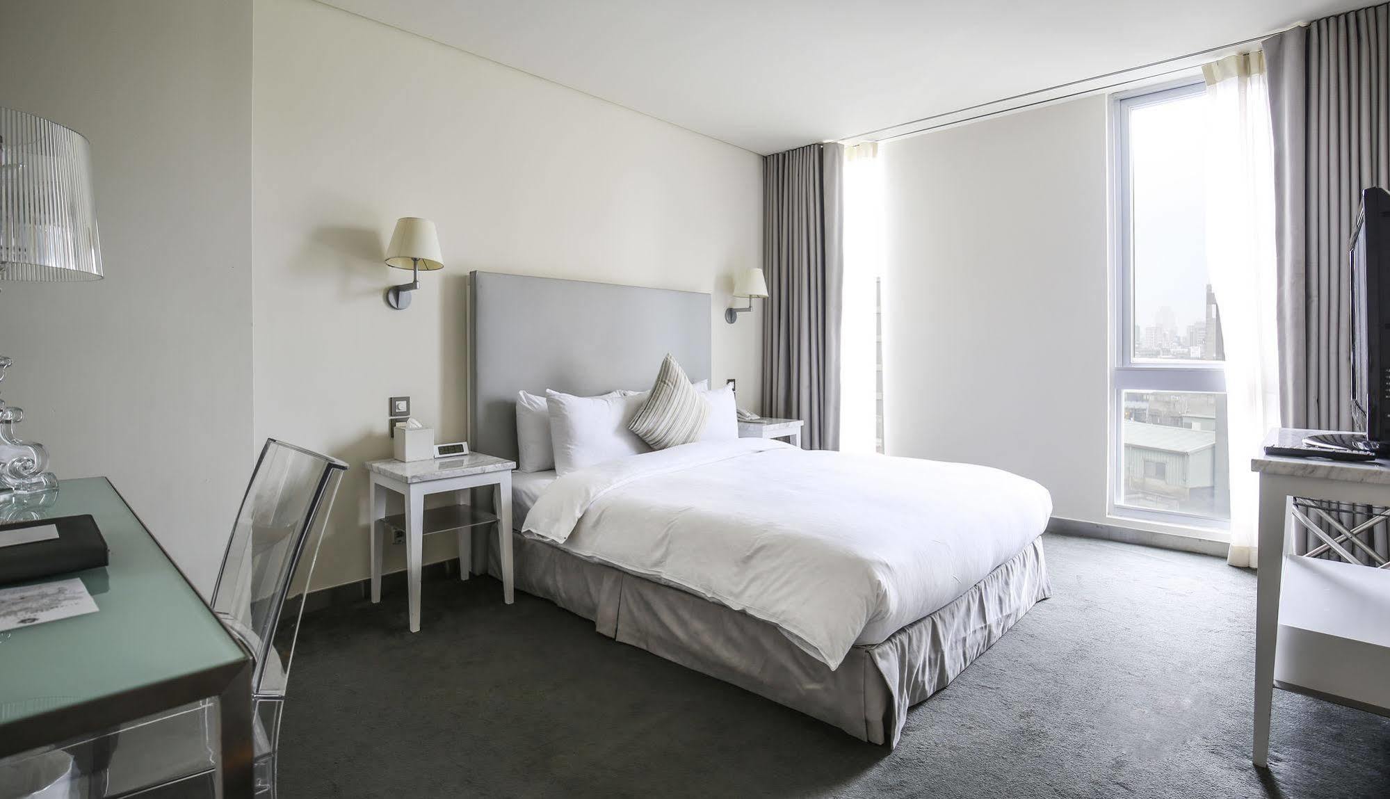 Ambience Hotel Taipei