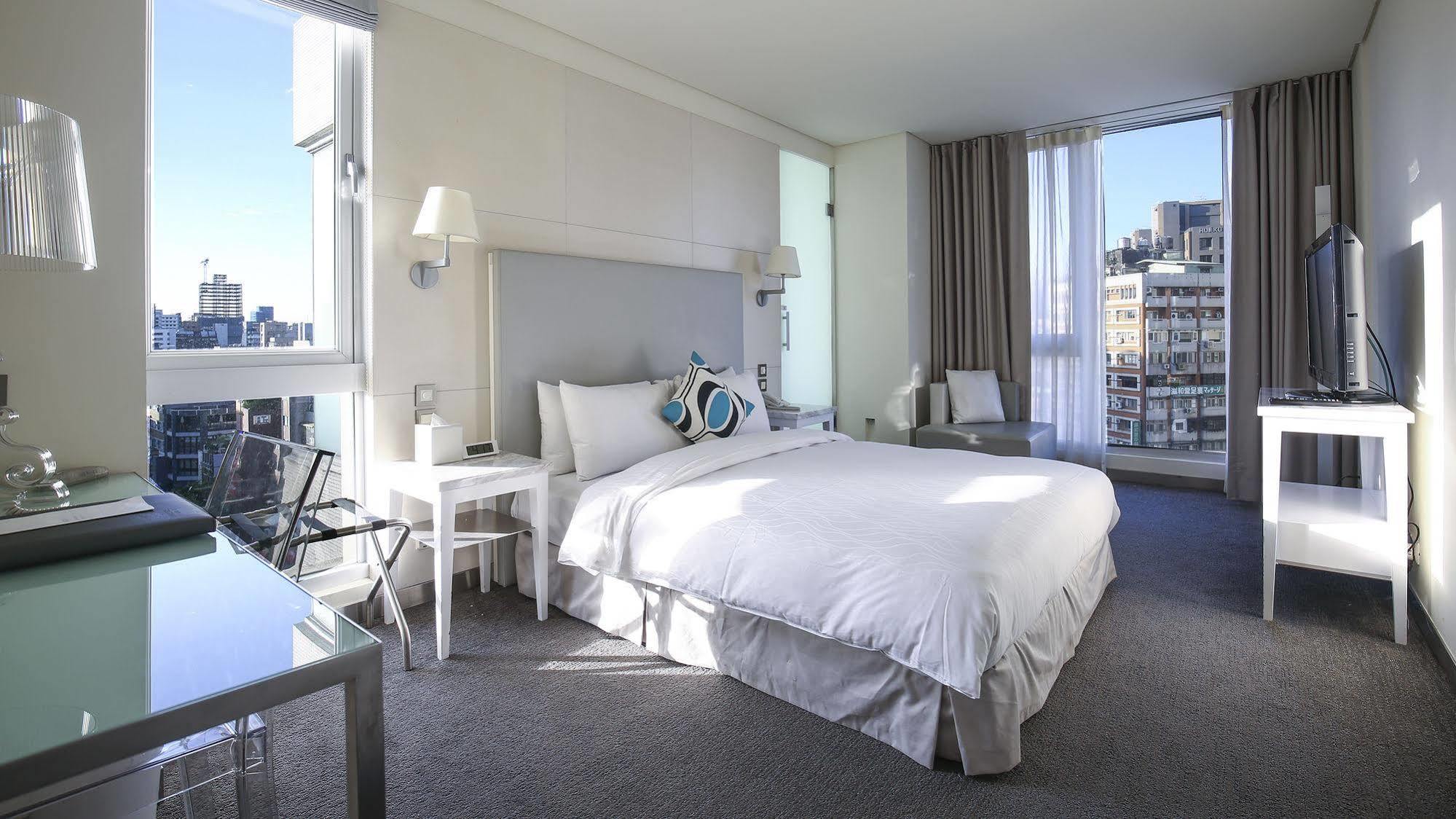 Hotel Ambience 3*