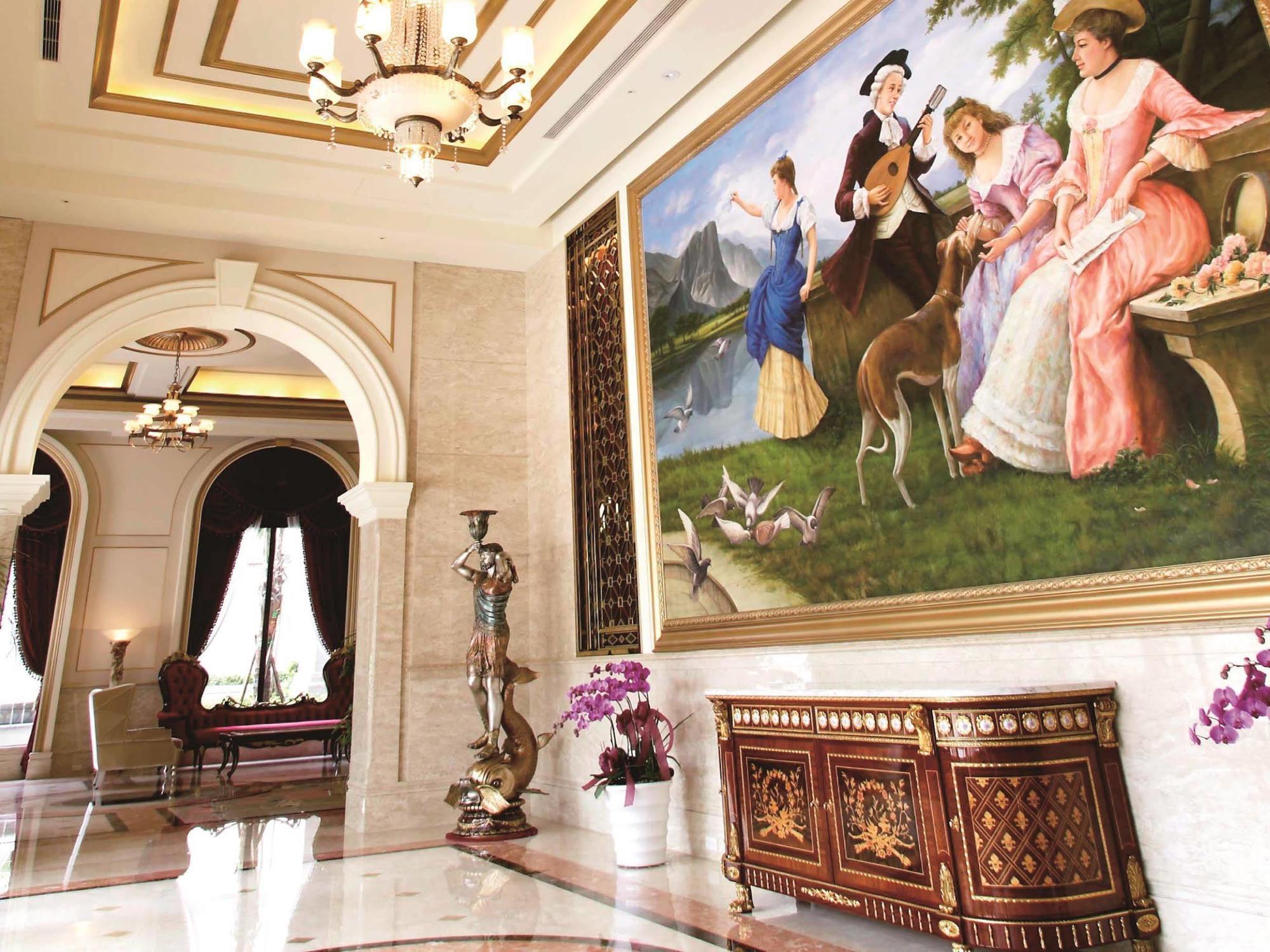 Hotel Capital