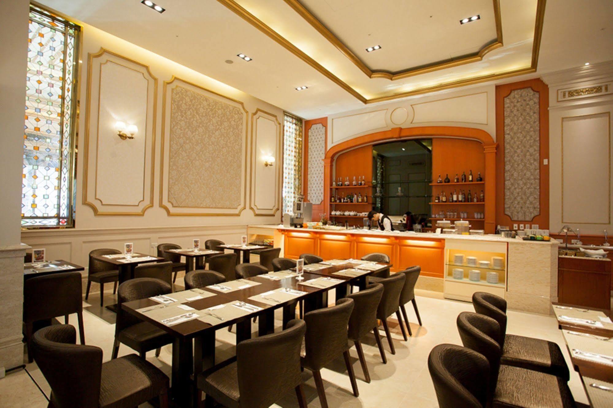 Hotel Capital 4*