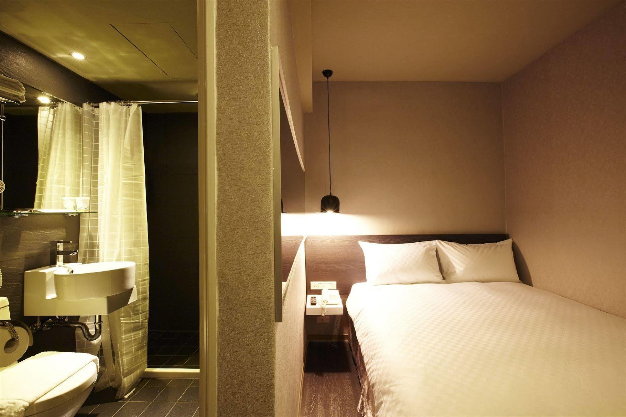 Main 2* Taipei