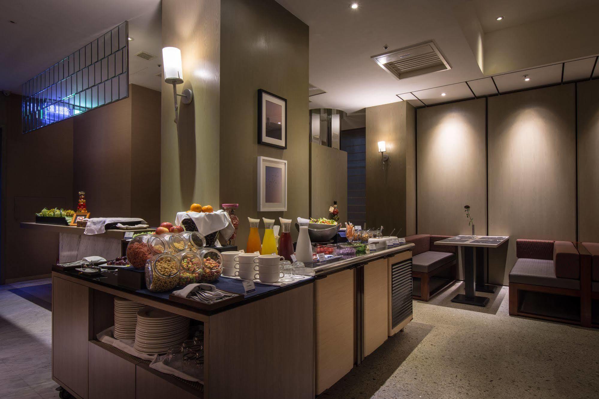 Grandee Hotel 4*