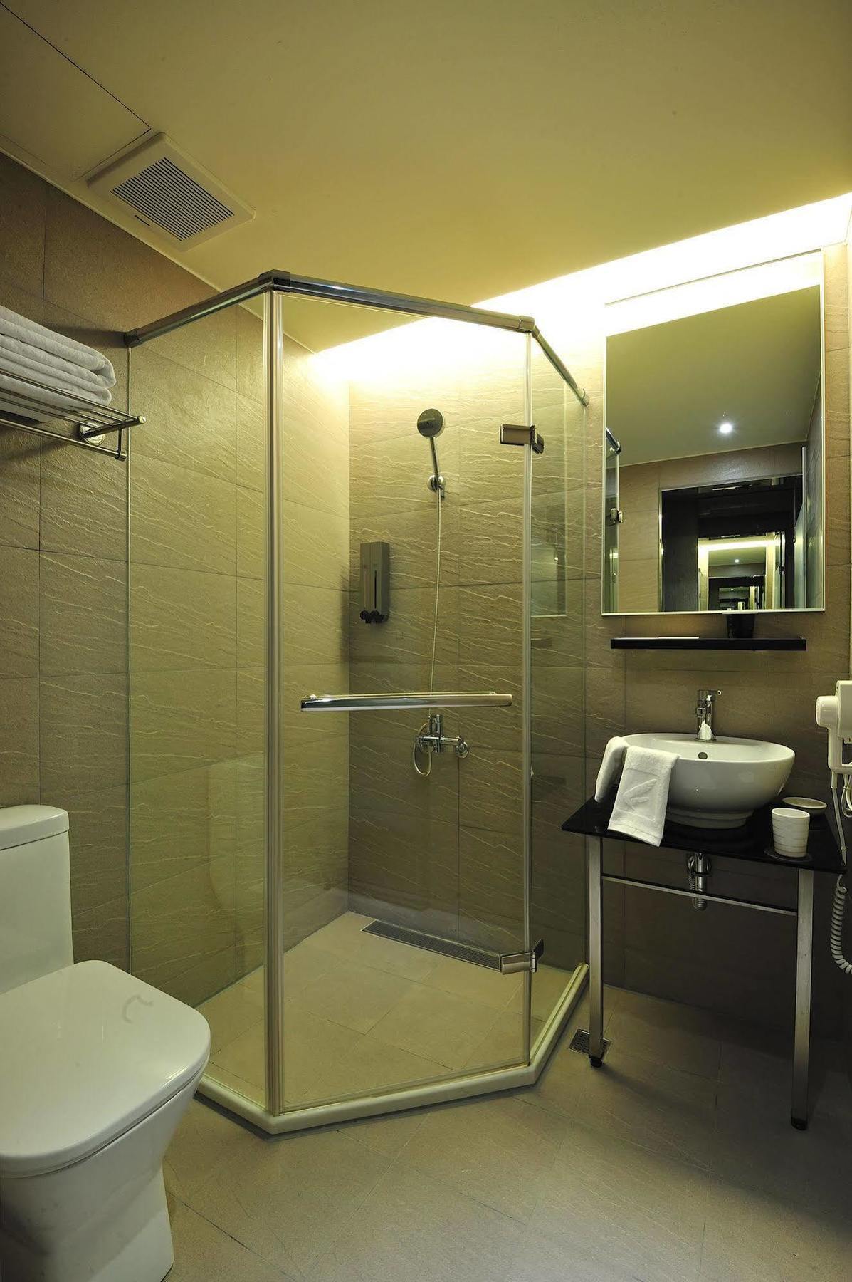Forward Ii Inn Taipei