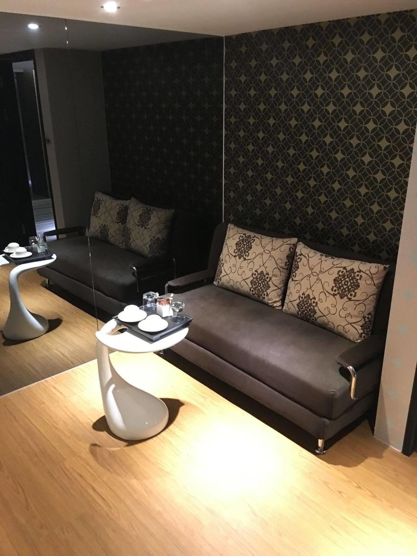 Hotel Amici Six Star 3*