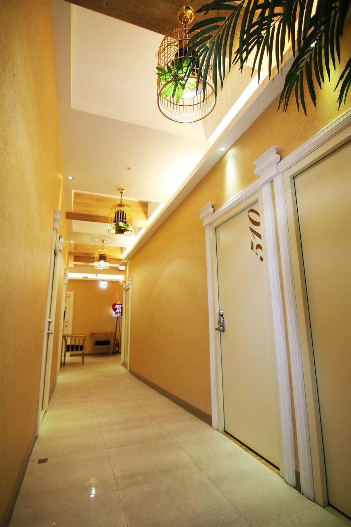 Hotel Good 9