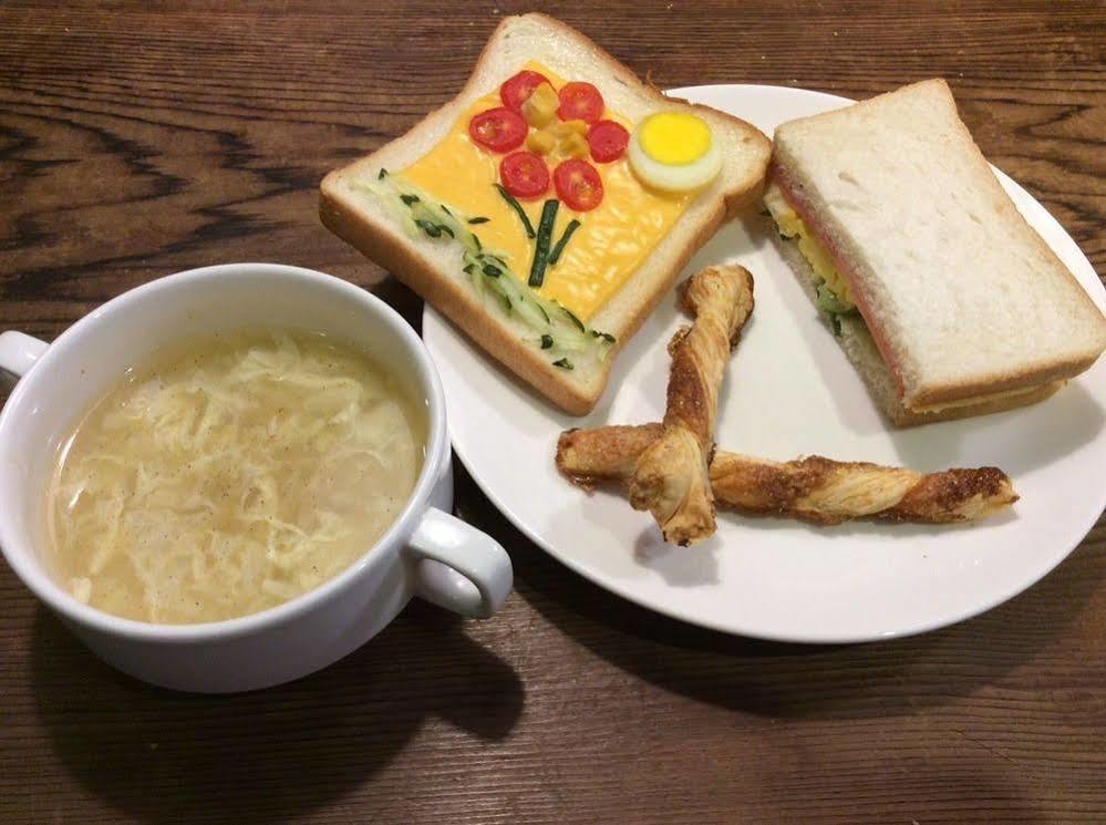 Golden Hotel