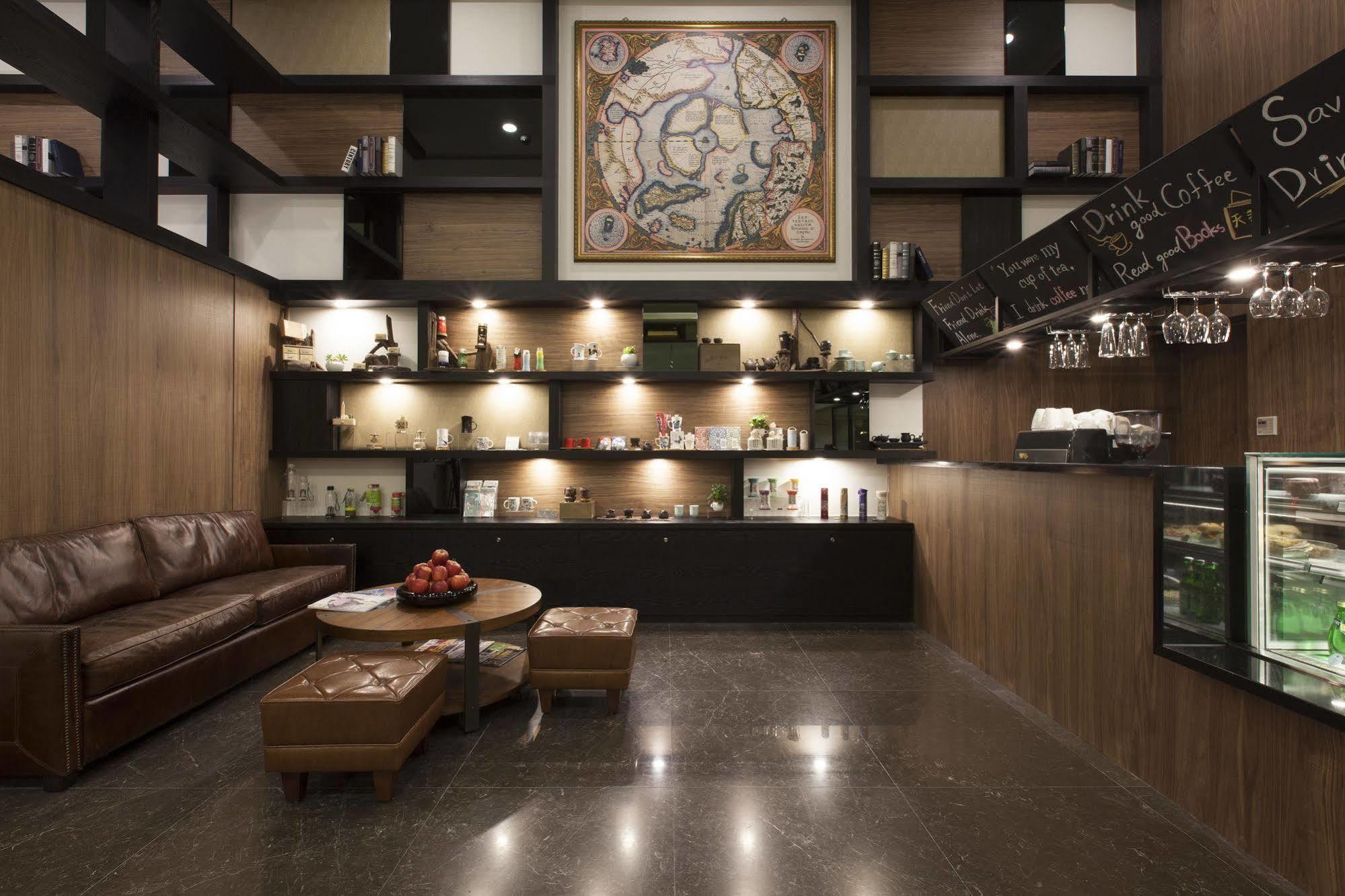 Check Neihu Hotel Taipei