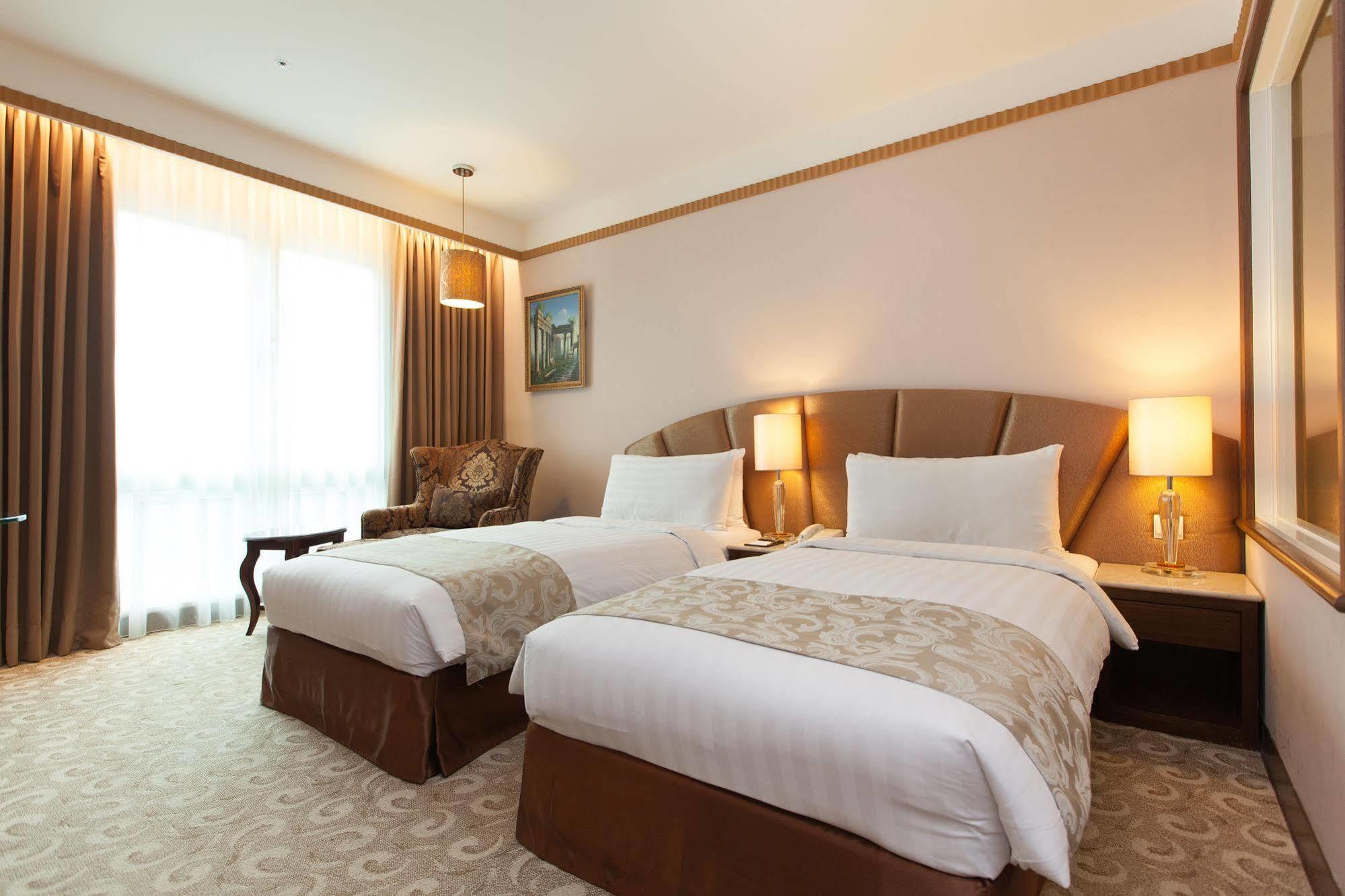 Check Select Nangang Hotel