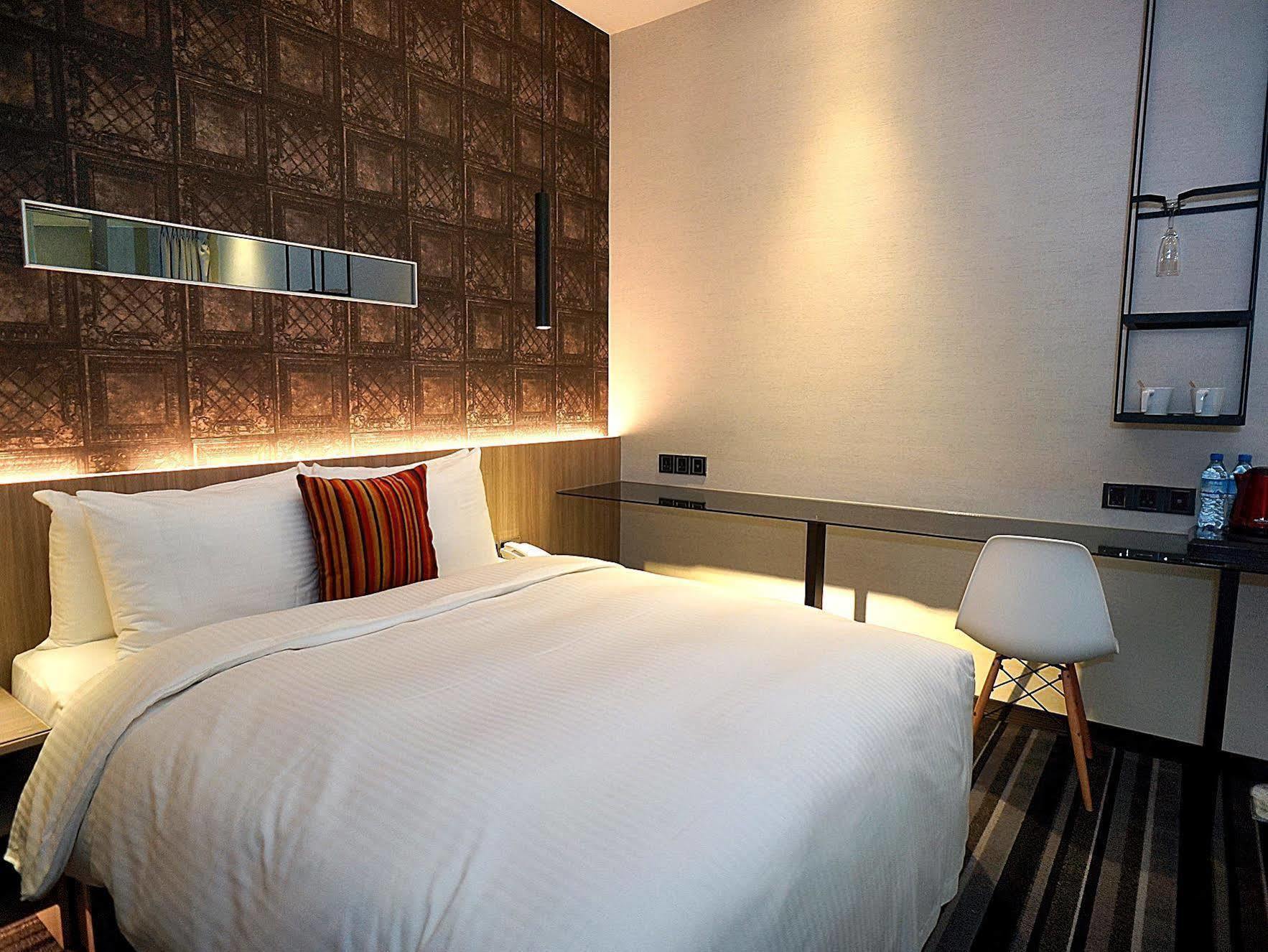 Hotel Via - Zhongxiao