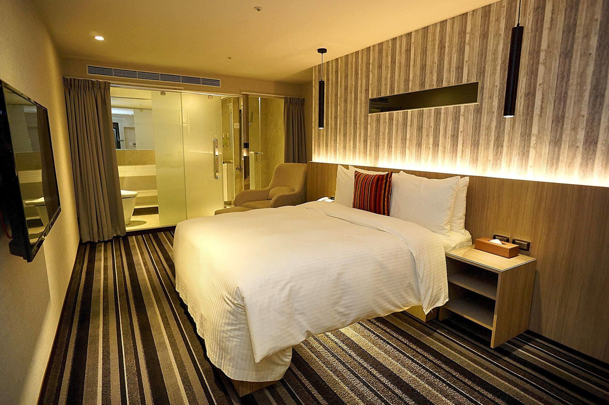 Hotel Via - Zhongxiao