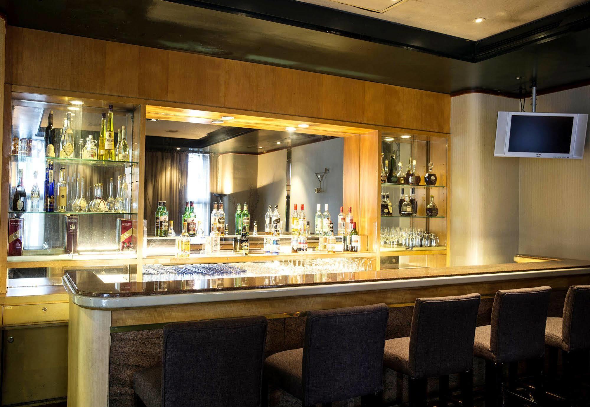Hotel Fullerton - East 4*