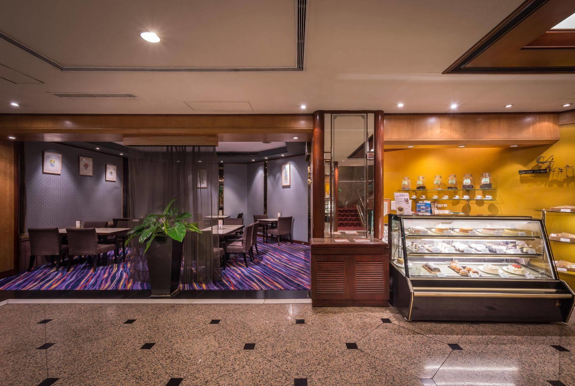 Hotel Fullerton - East