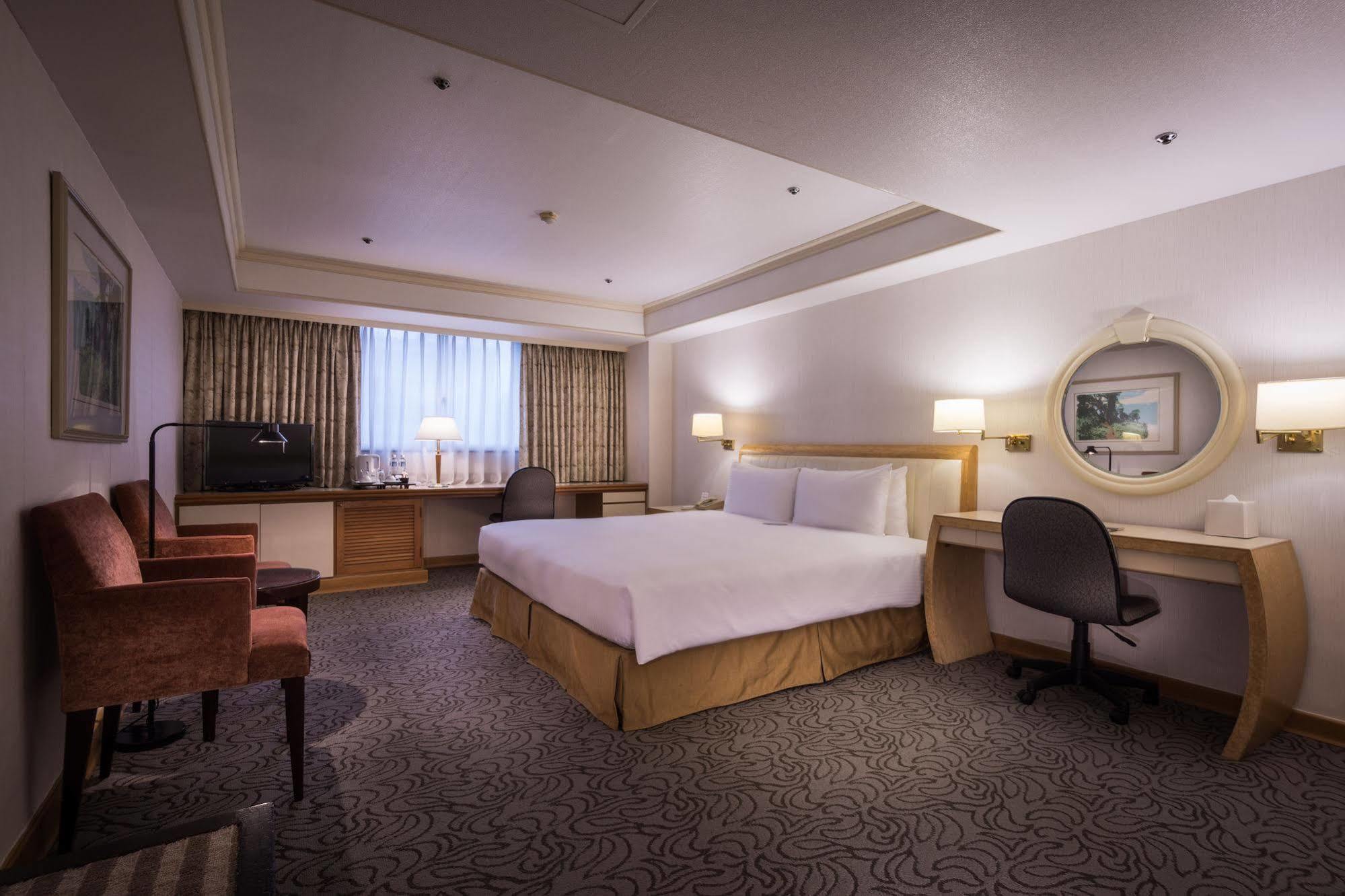 Hotel Fullerton - East