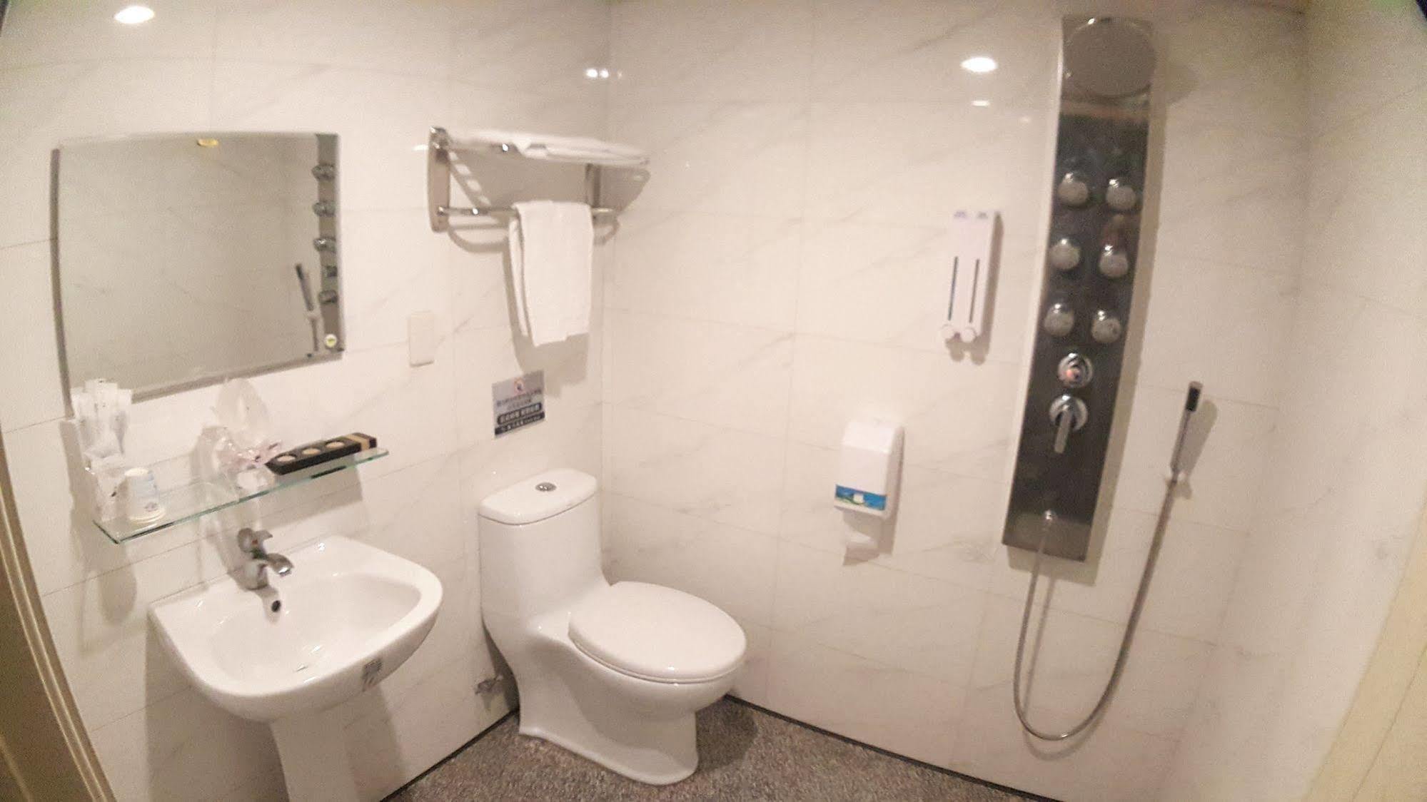 Walker Hotel - Zhengyi 3* Taipei