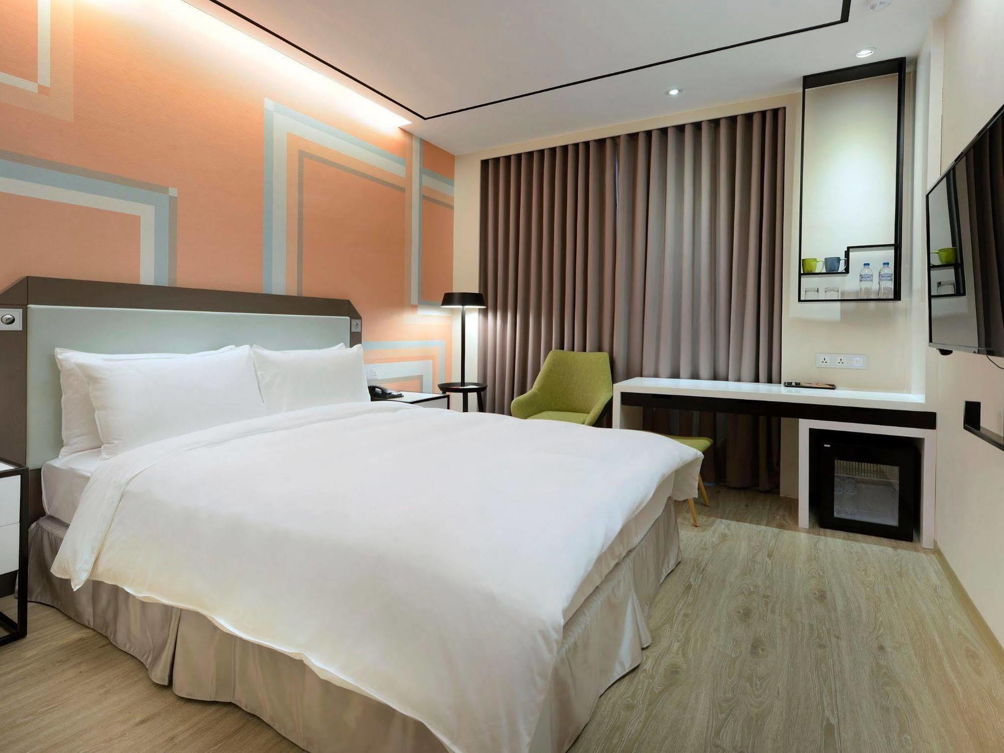 Uinn Business Hotel-shihlin 4* Taipei