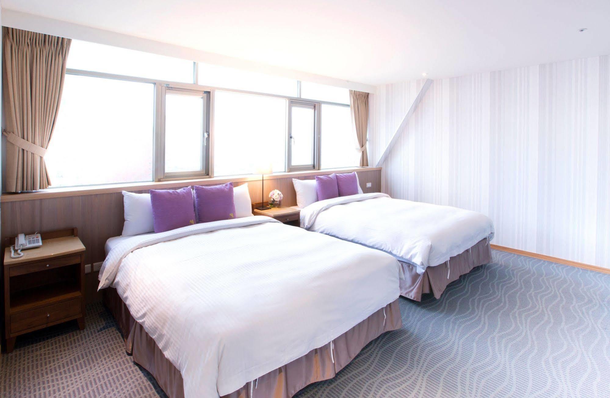 Hotel Muzik - Ximending Xining Branch
