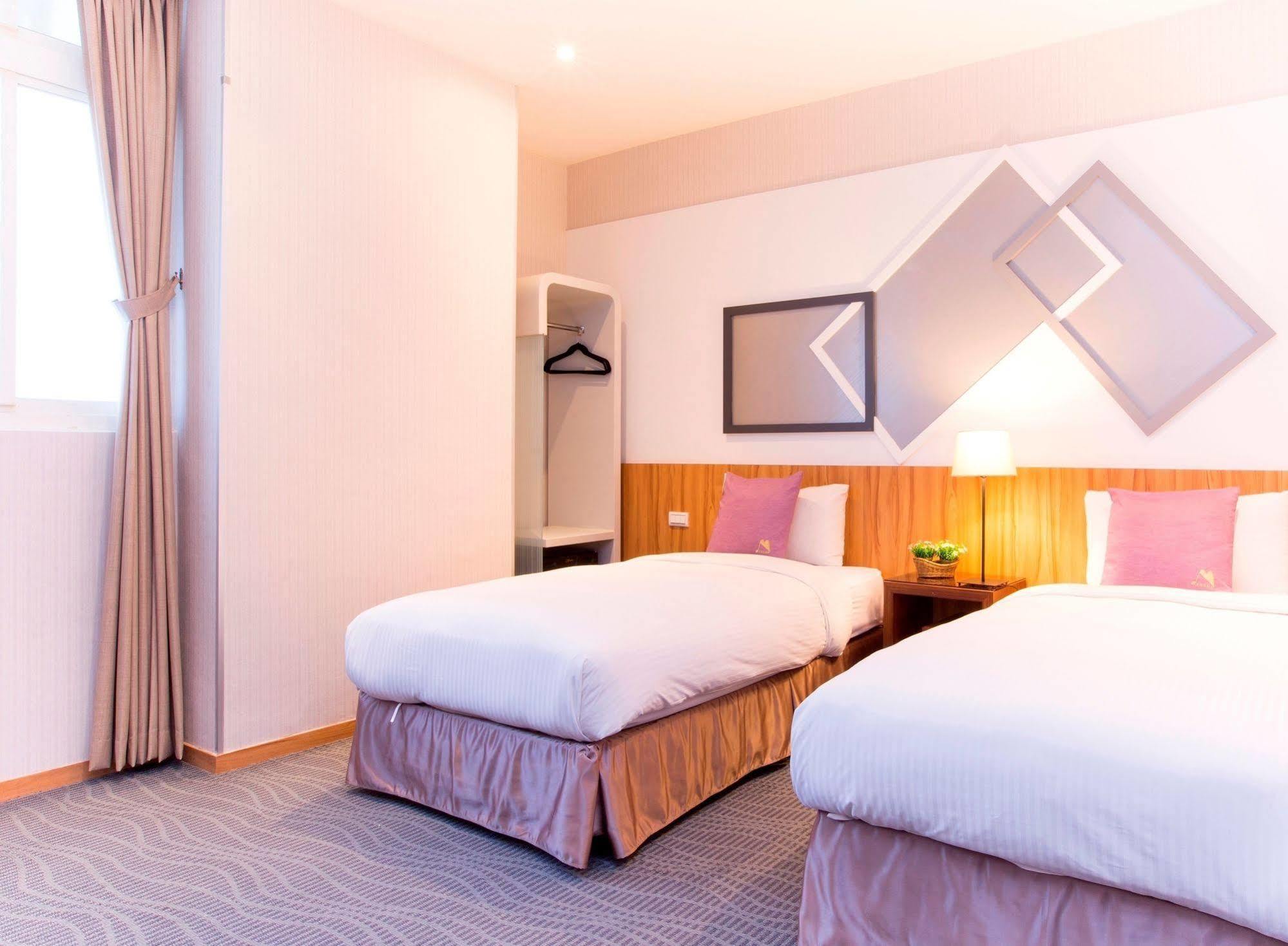 Hotel Muzik - Ximending Xining Branch
