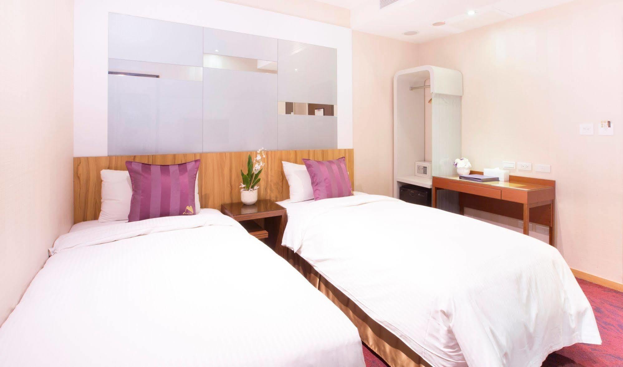 Muzik - Ximending Xining Branch Hotel