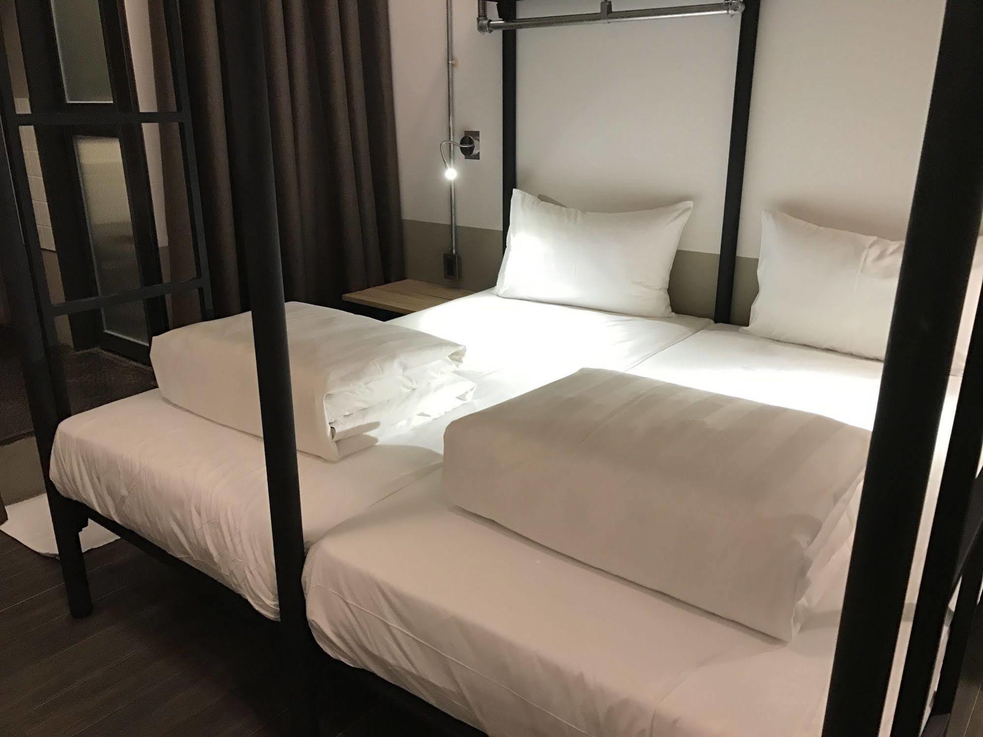 Hotel Papa Whale 4*