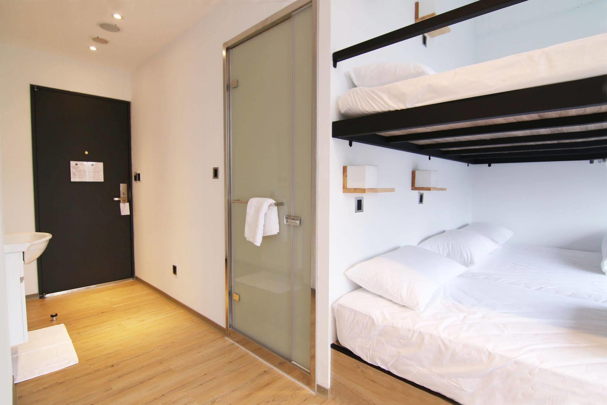Hostel Sunny *