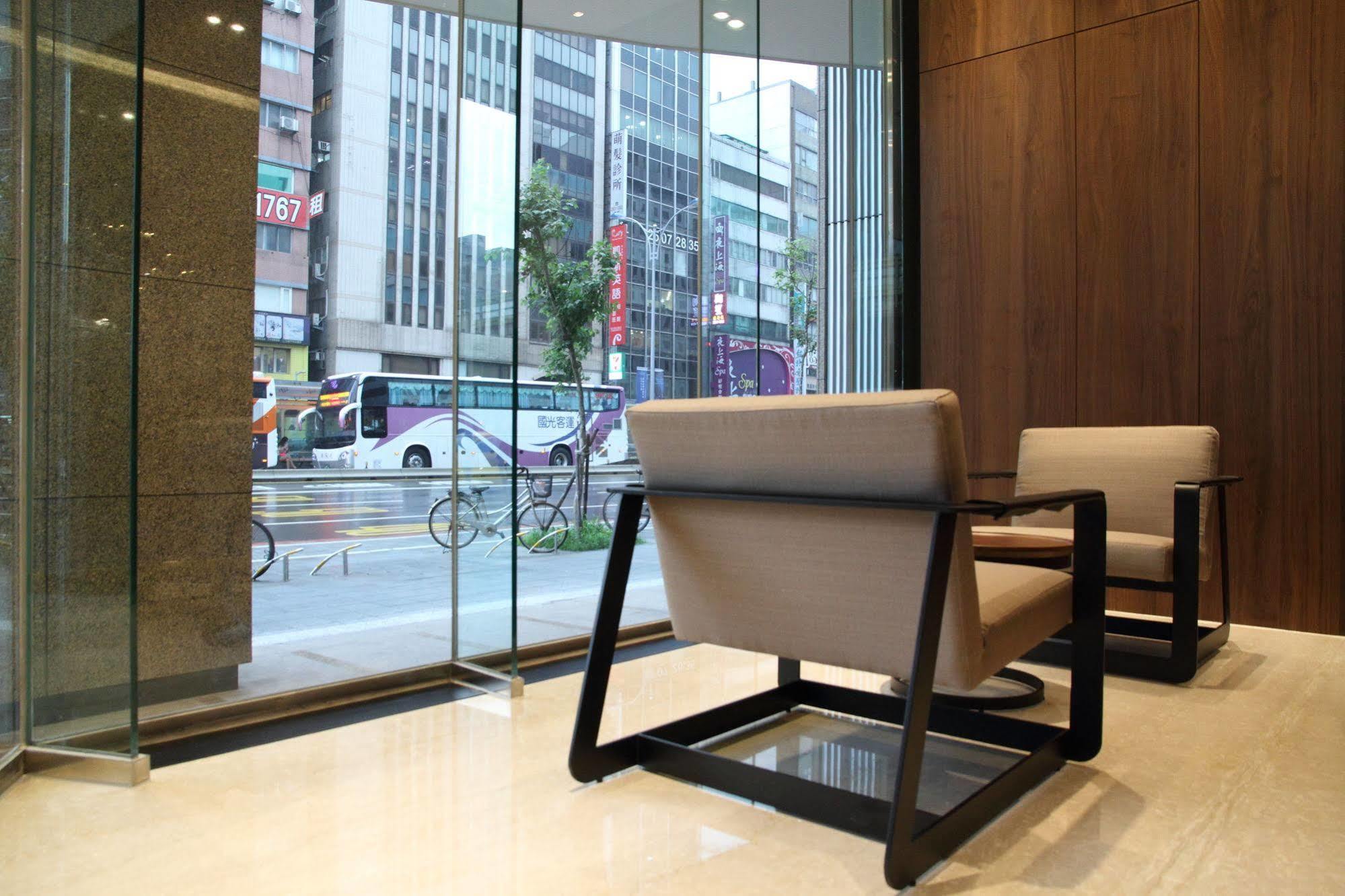 World Grand Nanjing Hotel Taipei