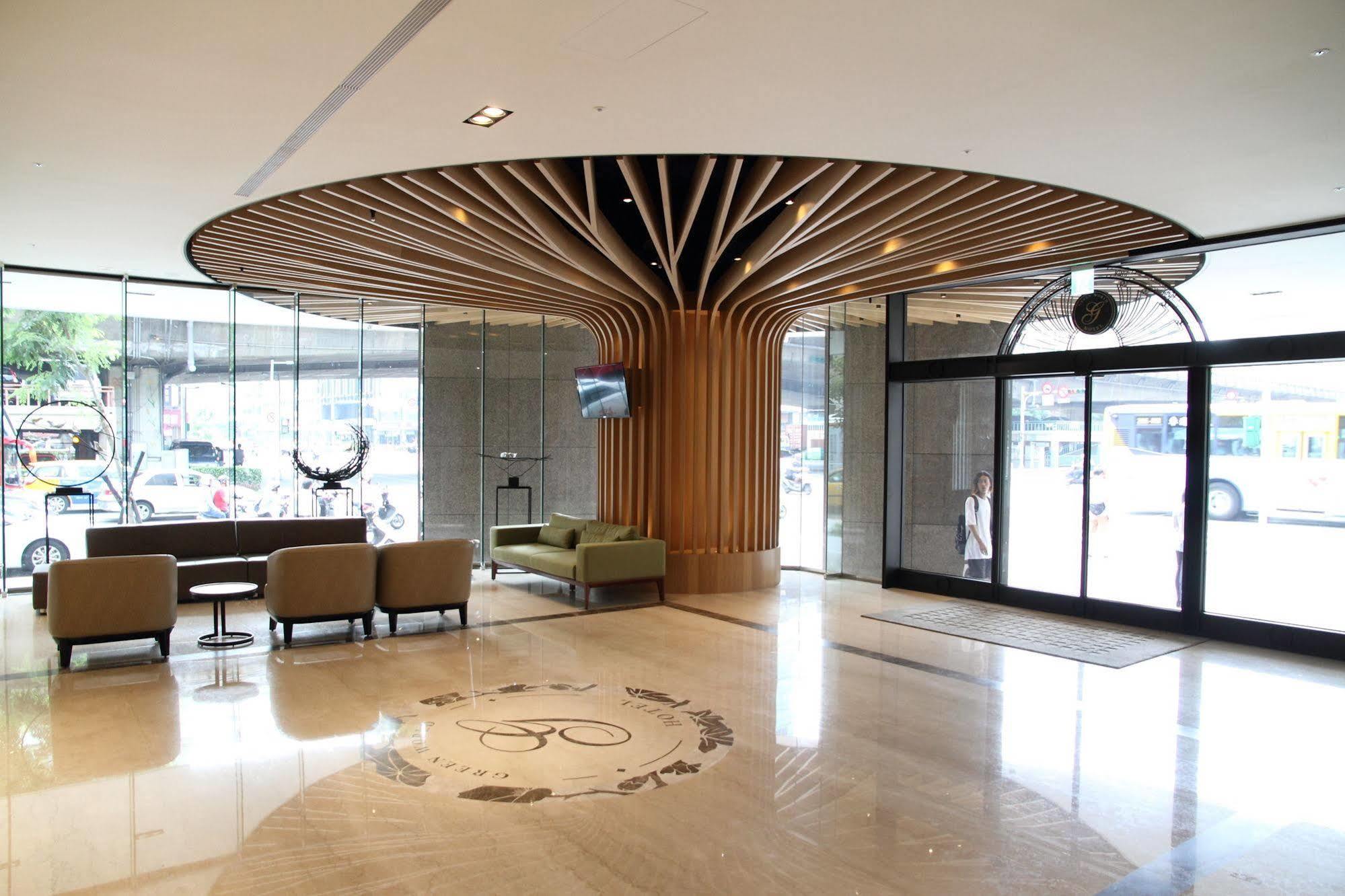 Hotel World Grand Nanjing 4*