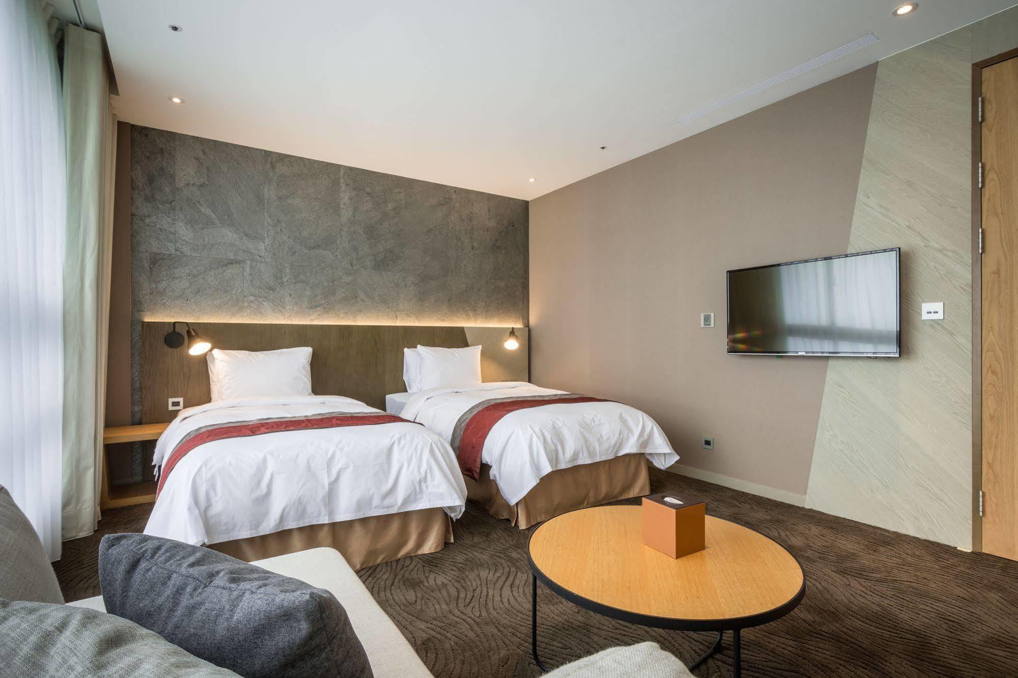 World Nangang 4*