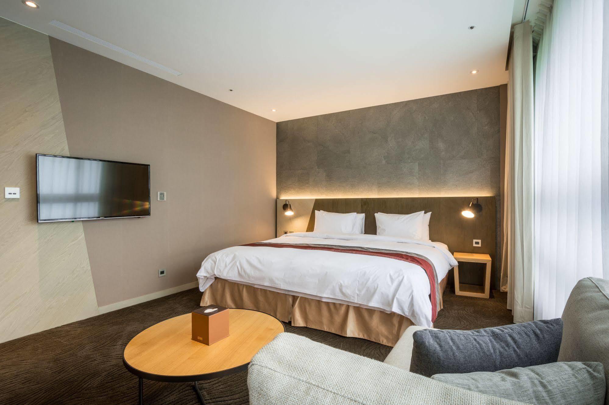 Hotel World Nangang Taipei