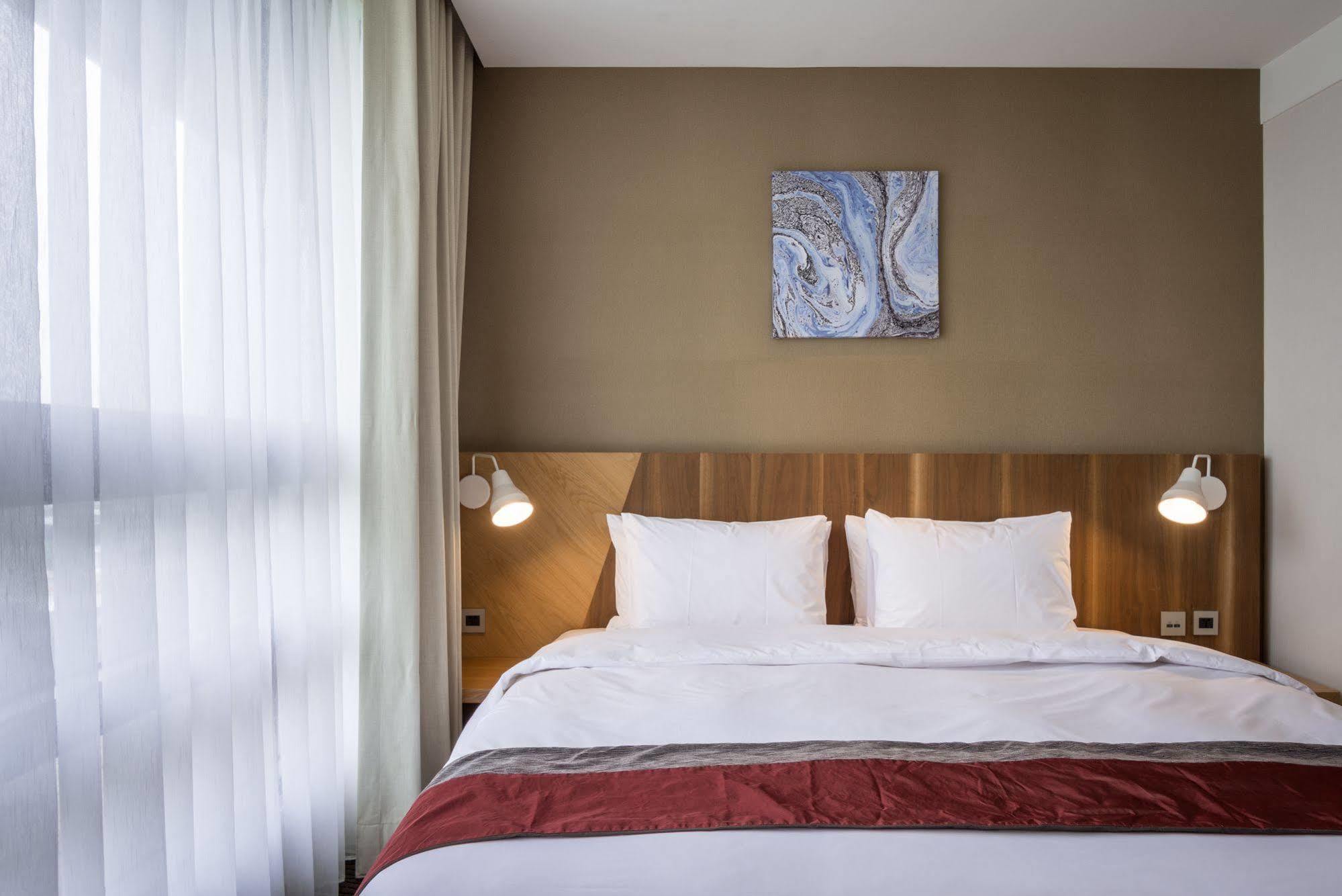 World Nangang Hotel 4*