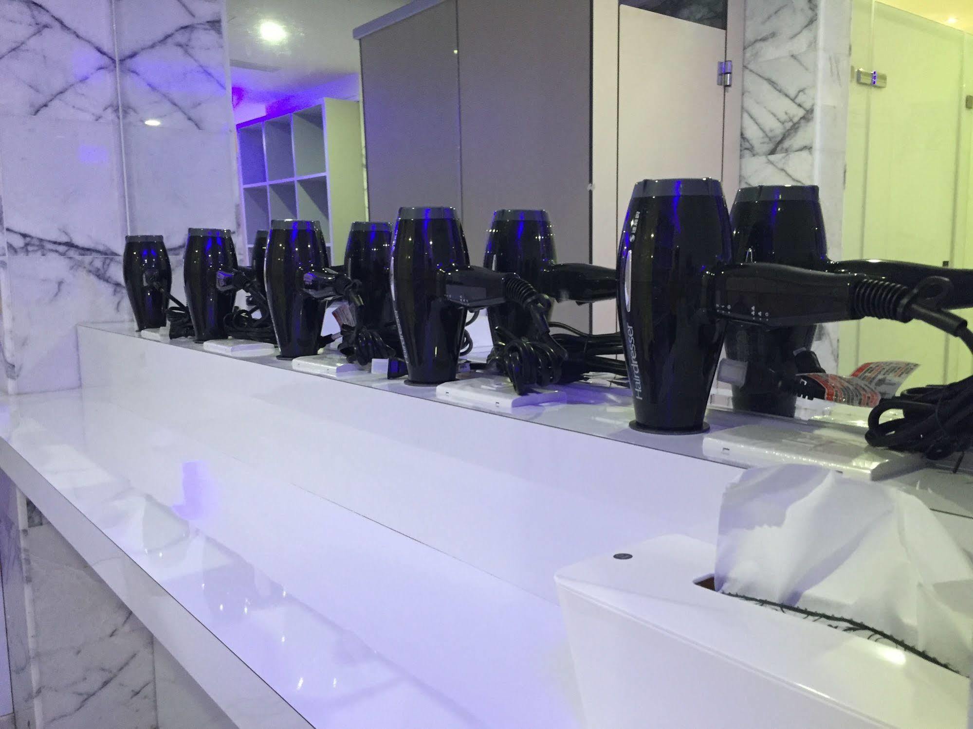 Space Xinyi Asrama Taipei