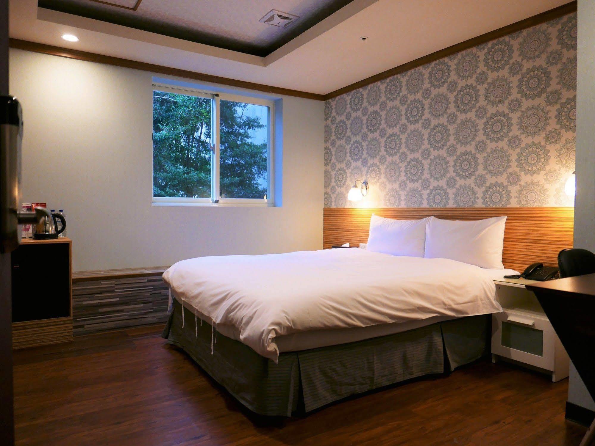 泊居旅店 Oursinn Taipei