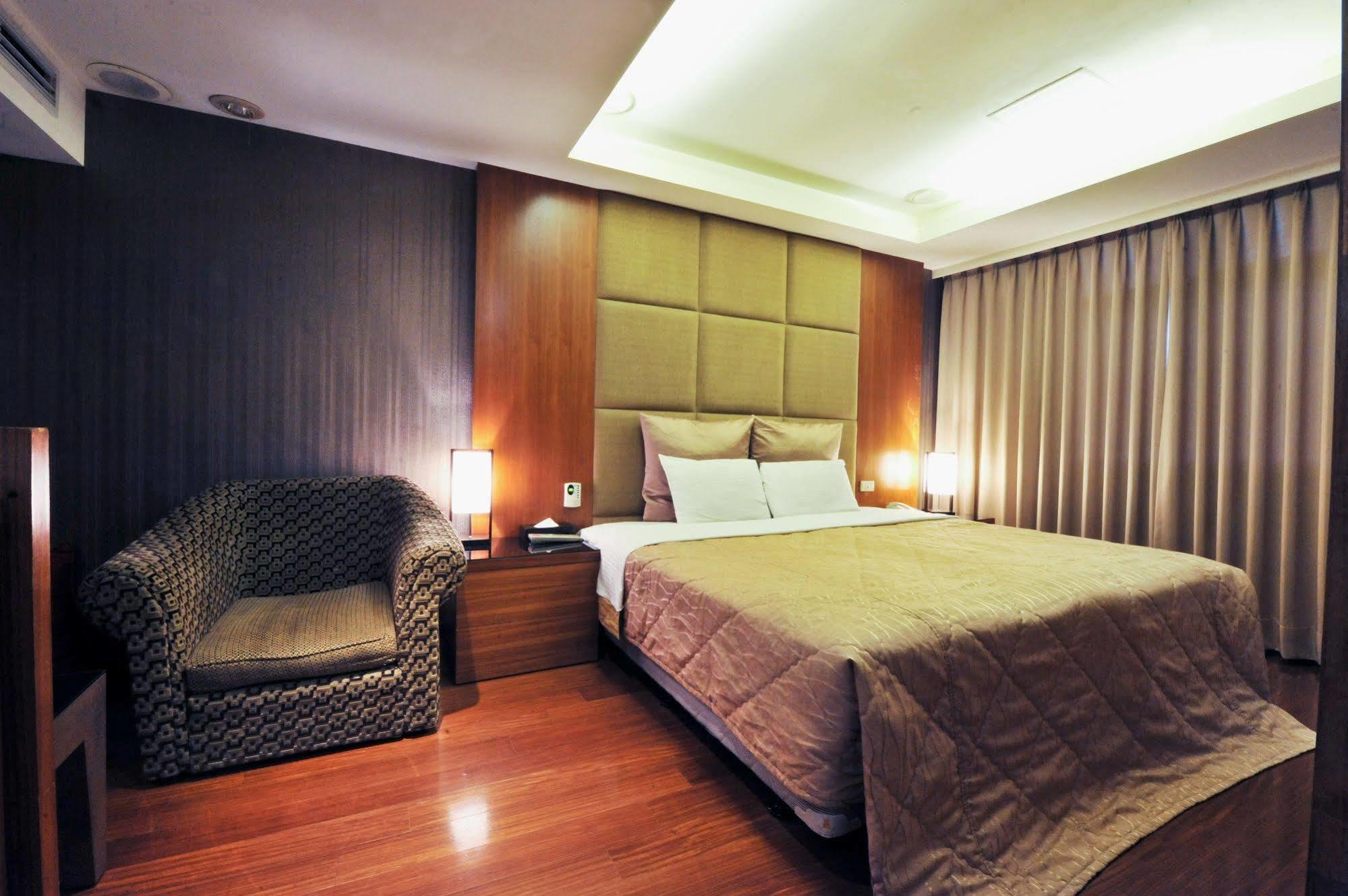 Motel Carnival 3*