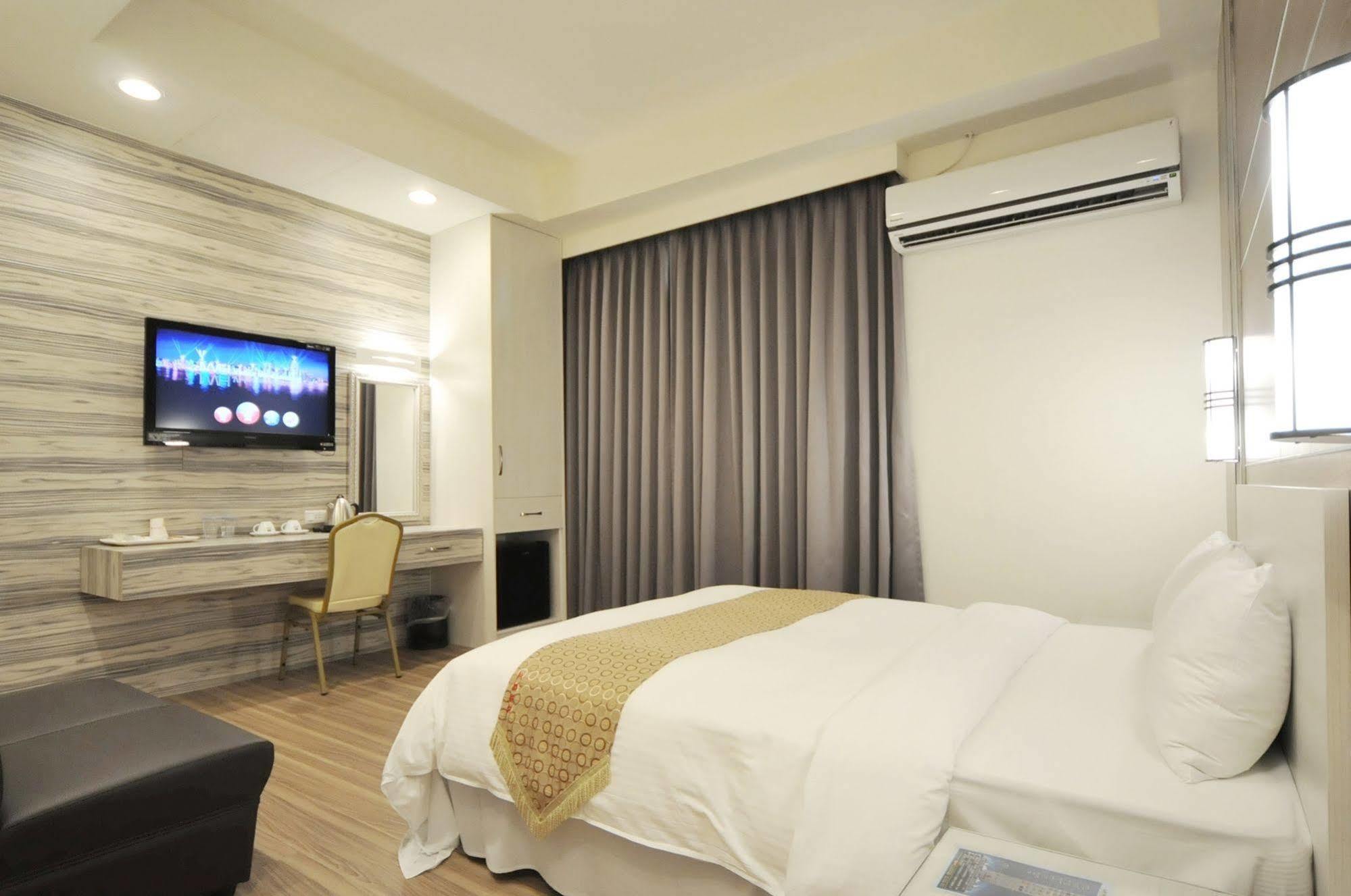 Chengdian Hotel Inn 3*