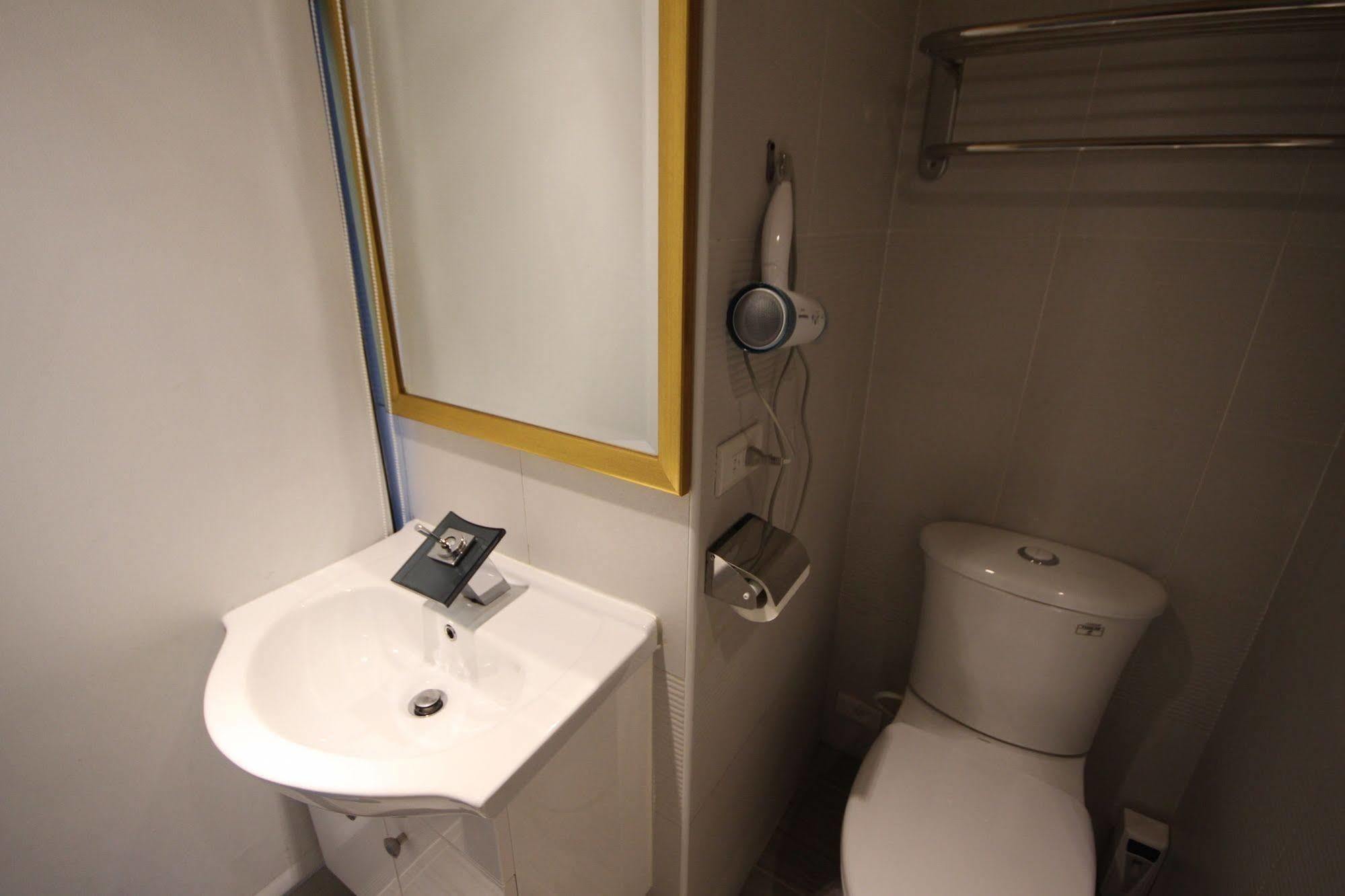 Hotel Royal Hours Hotel