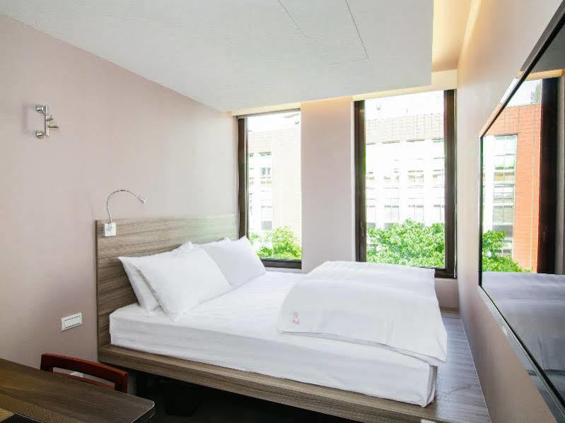 Energy Inn-taipei Main Station Hotel 3*