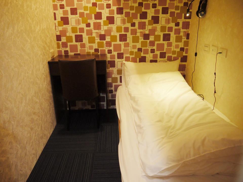 D.giraffe Your Space