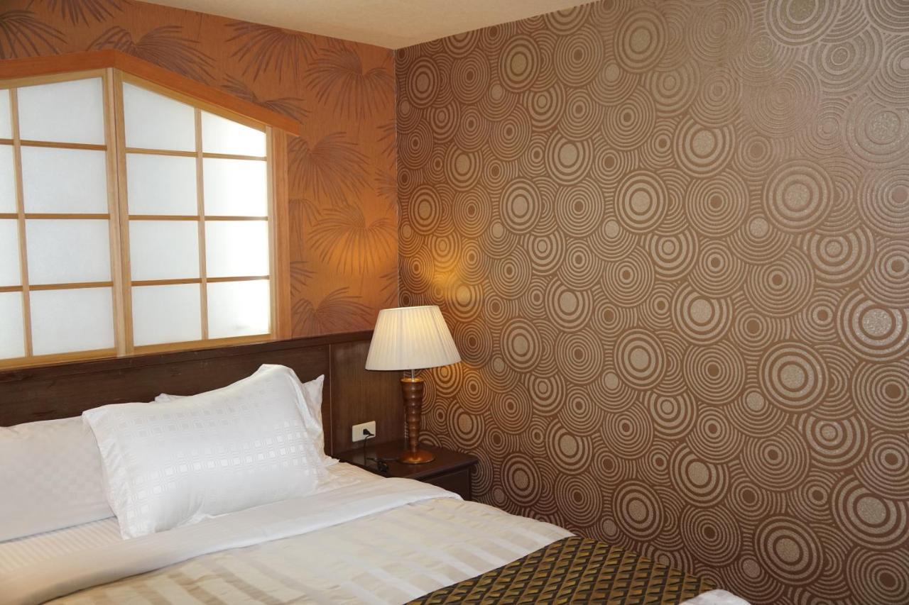 Dahshin Hotel 3*