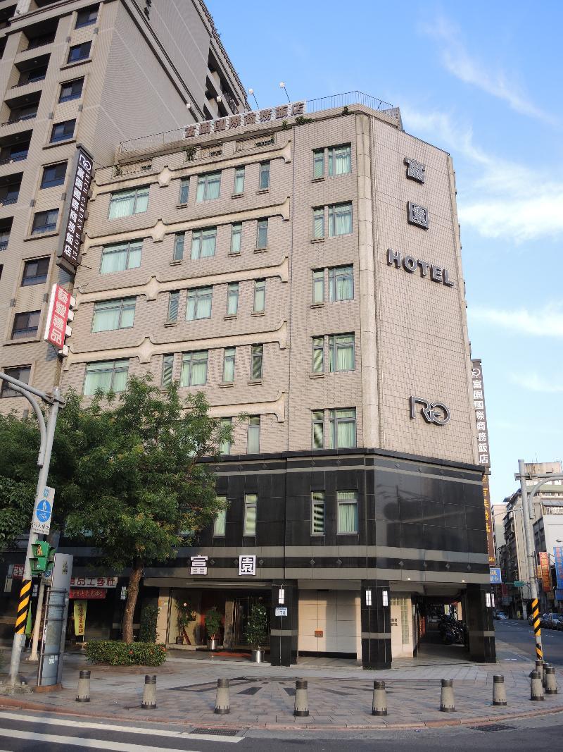 Hotel Rich Garden