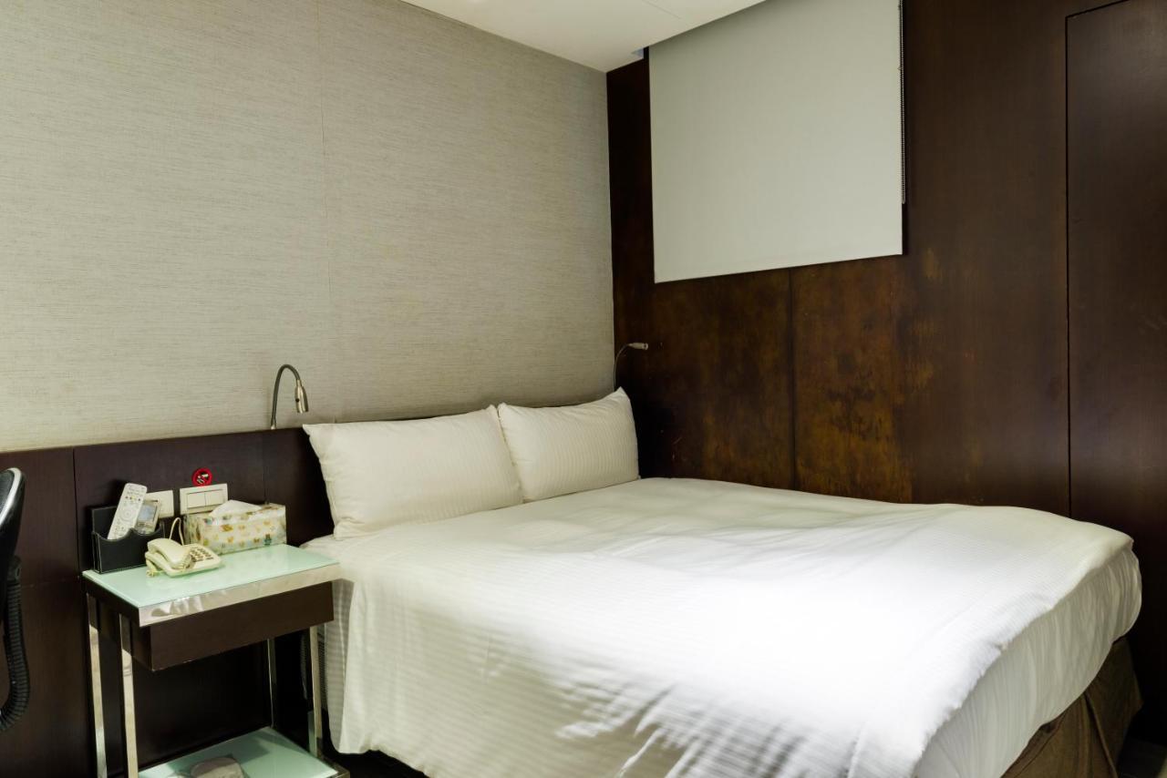 Shihlin Metro Hotel