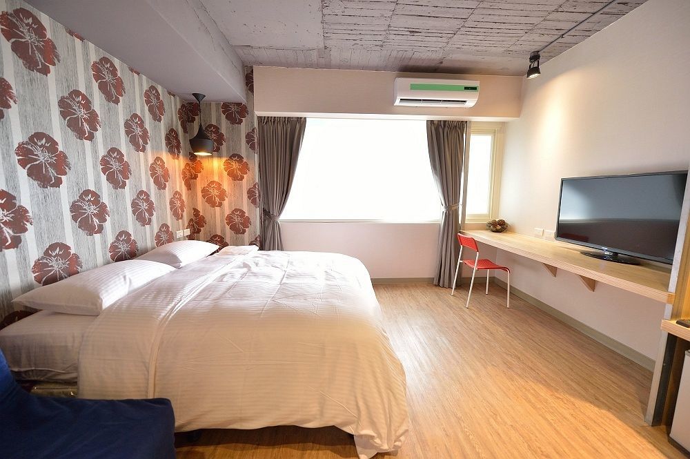 Apartment Jing Don B Taipei
