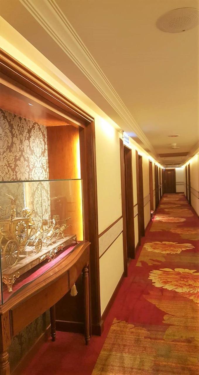 Chyuan Du Spring Hotel 3*