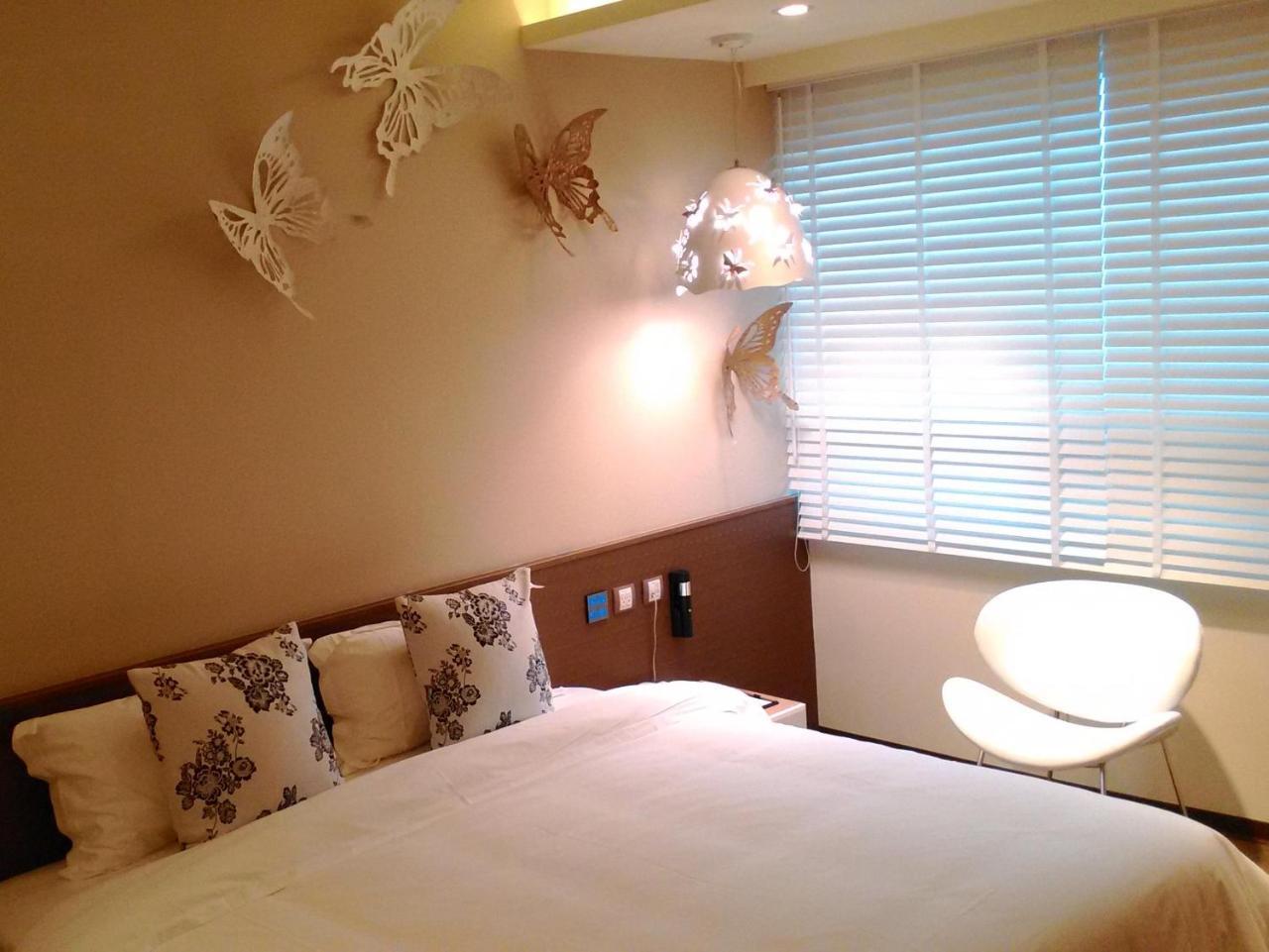 Walker Hotel. Ximen