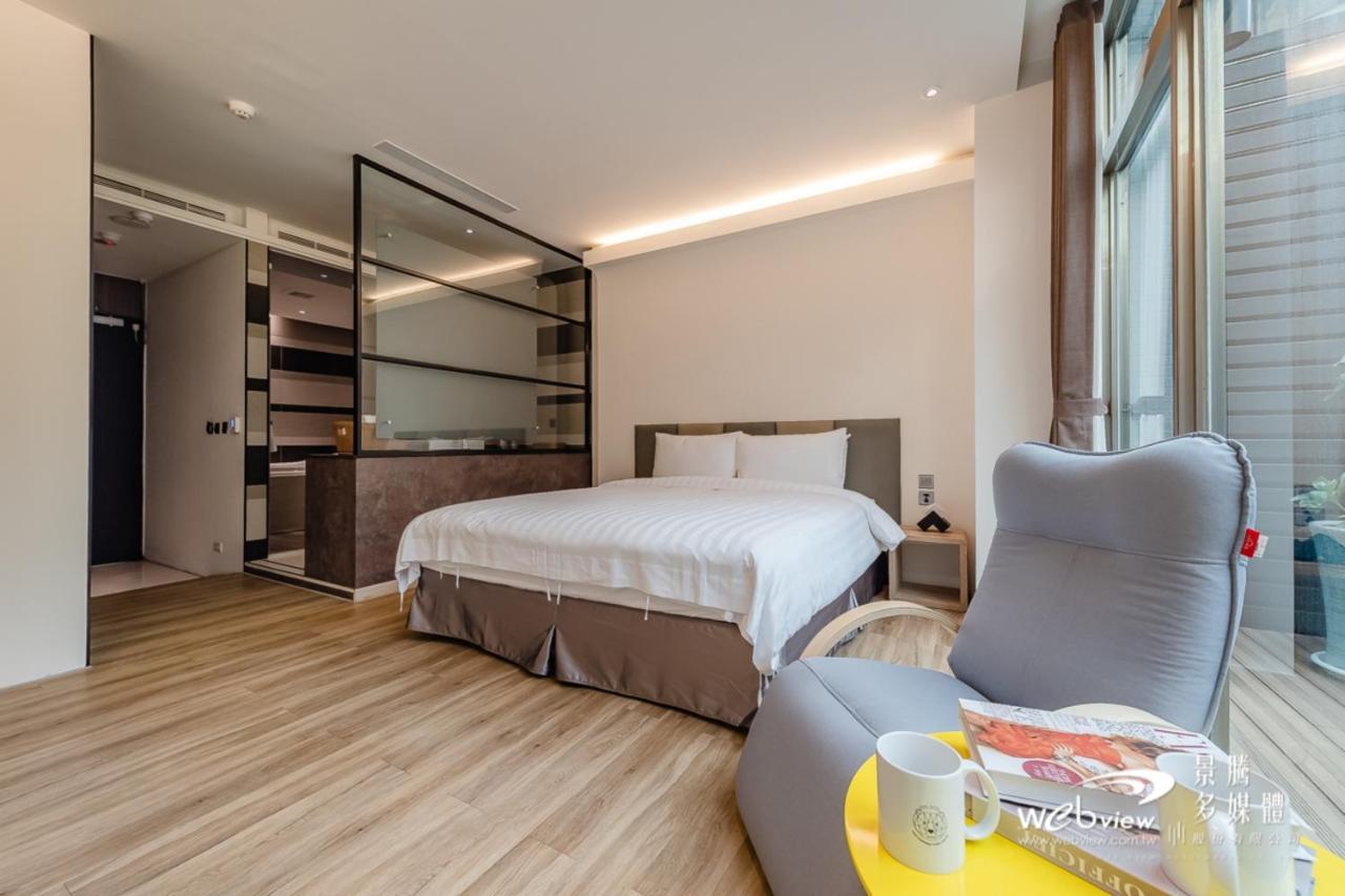 玩行旅台北館 Hotel