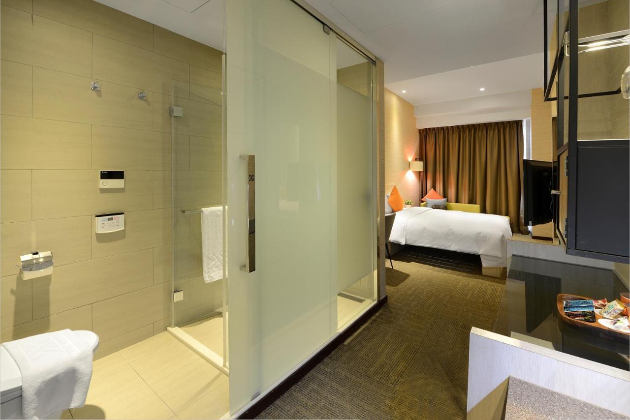 Hotel Via Station 3*
