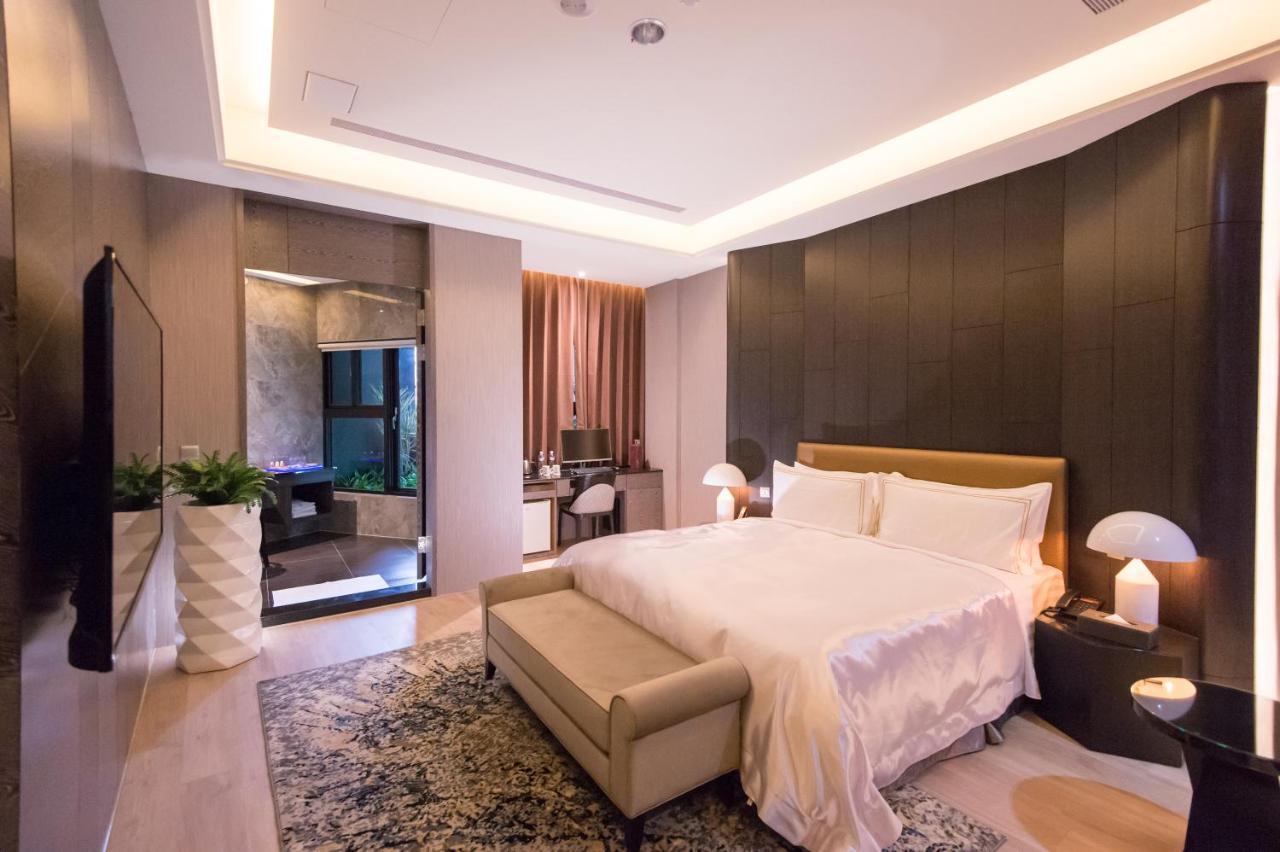 J Moon 3* Taipei