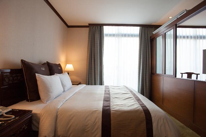 Rich Garden Hotel 3*