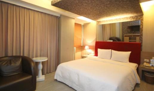 Pensão Love Hotel *